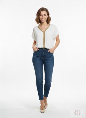 Pomodoro Lurex Trim V-nyakú Blúz – Az időtlen elegancia. Kiárusítás!! 50% árengedmény!