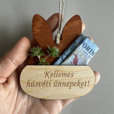 Húsvéti pénzátadó - Kellemes húsvéti ünnepeket!