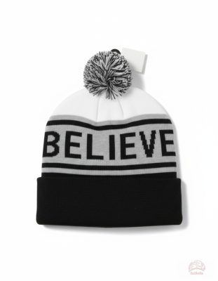 Bojtos Kötött Sapka Feliratos