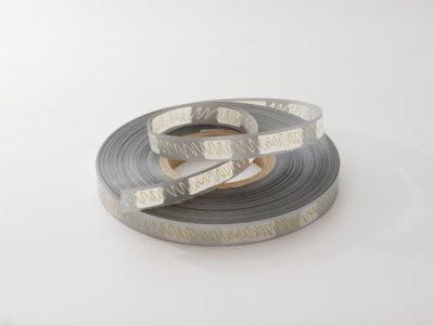 Ezüst-fehér firka szalag 19 mm széles