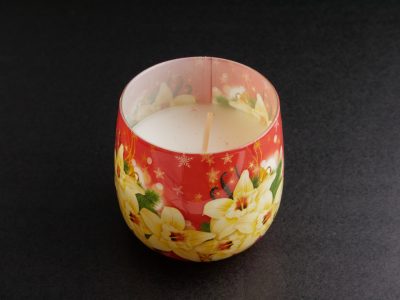 Vanília-kókusz díszdobozos illatozó gyertya üvegpohárban