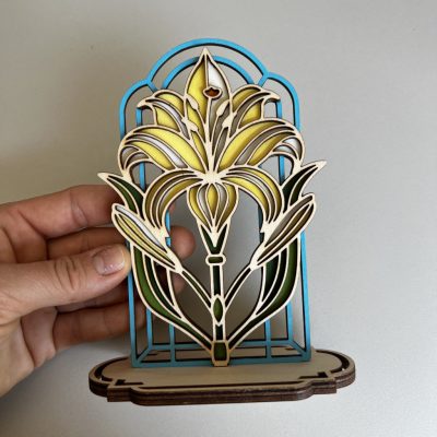 Liliom virág ablakos dekor